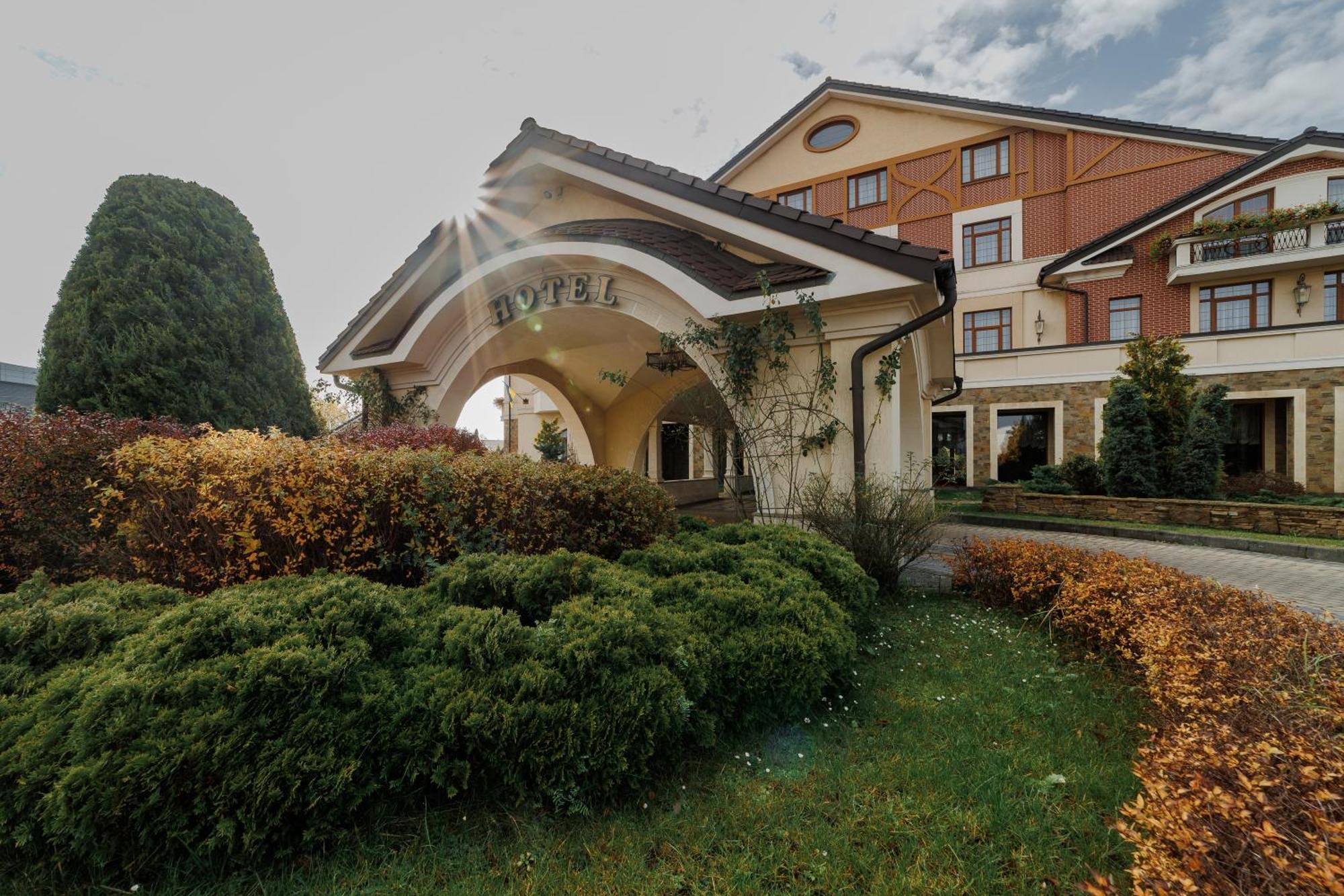 Hotel Panska Gora Lemberg Exterior foto